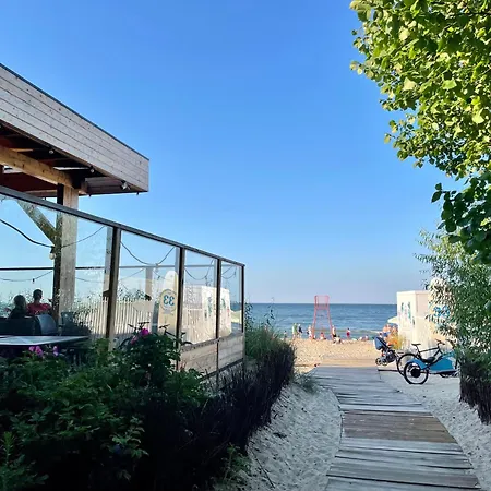Family & Friends, 70 M2 Balcony, Only 3 Min To The Beach! Free Parking *