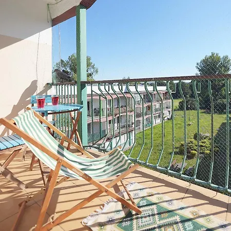 Apartman Family & Friends, 70 M2 Balcony, Only 3 Min To The Beach! Free Parking